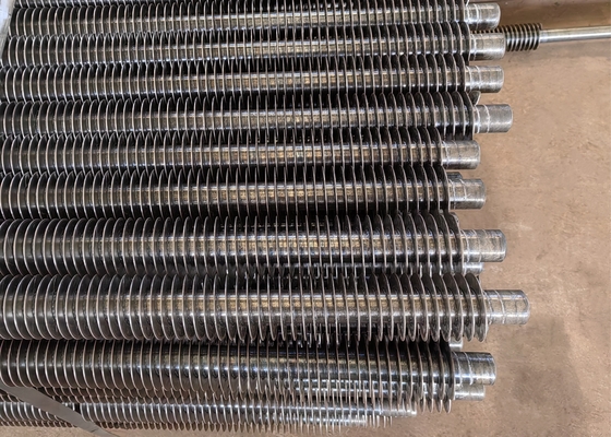 Spiraalvormige aluminiumpinnige buizen met ASME koolstofstaal SA178 63,5x4,5x6000mm